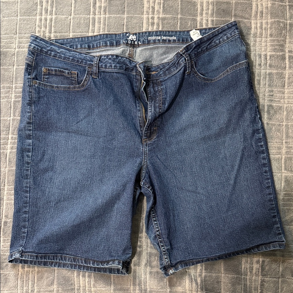 Lee Bermuda denim shorts